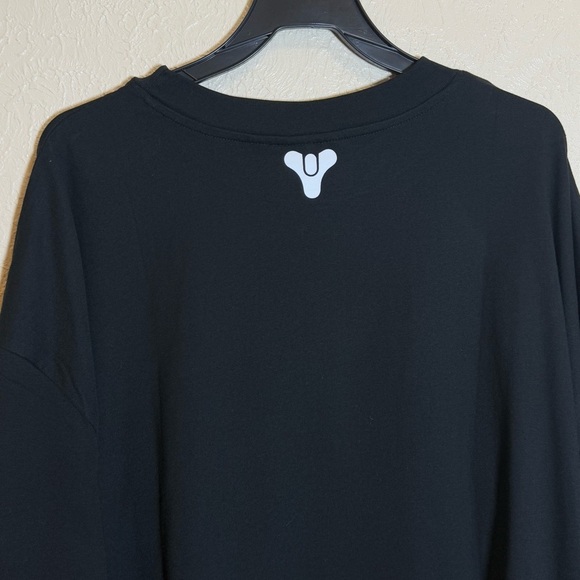 Destiny 2 Titan Helmet Mens Black Graphic T-Shirt XL NWT - Picture 8 of 10